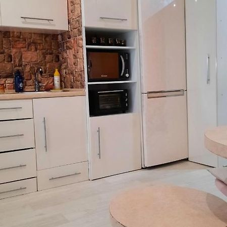 Апартаменты В Центре, По Типу Хостел Kropywnyzkyj Exterior foto