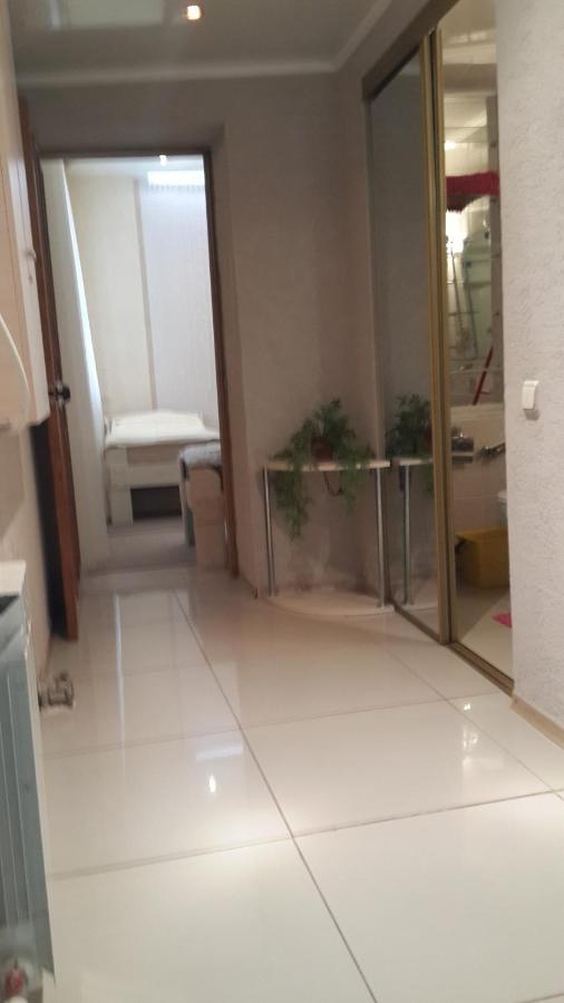 Апартаменты В Центре, По Типу Хостел Kropywnyzkyj Exterior foto